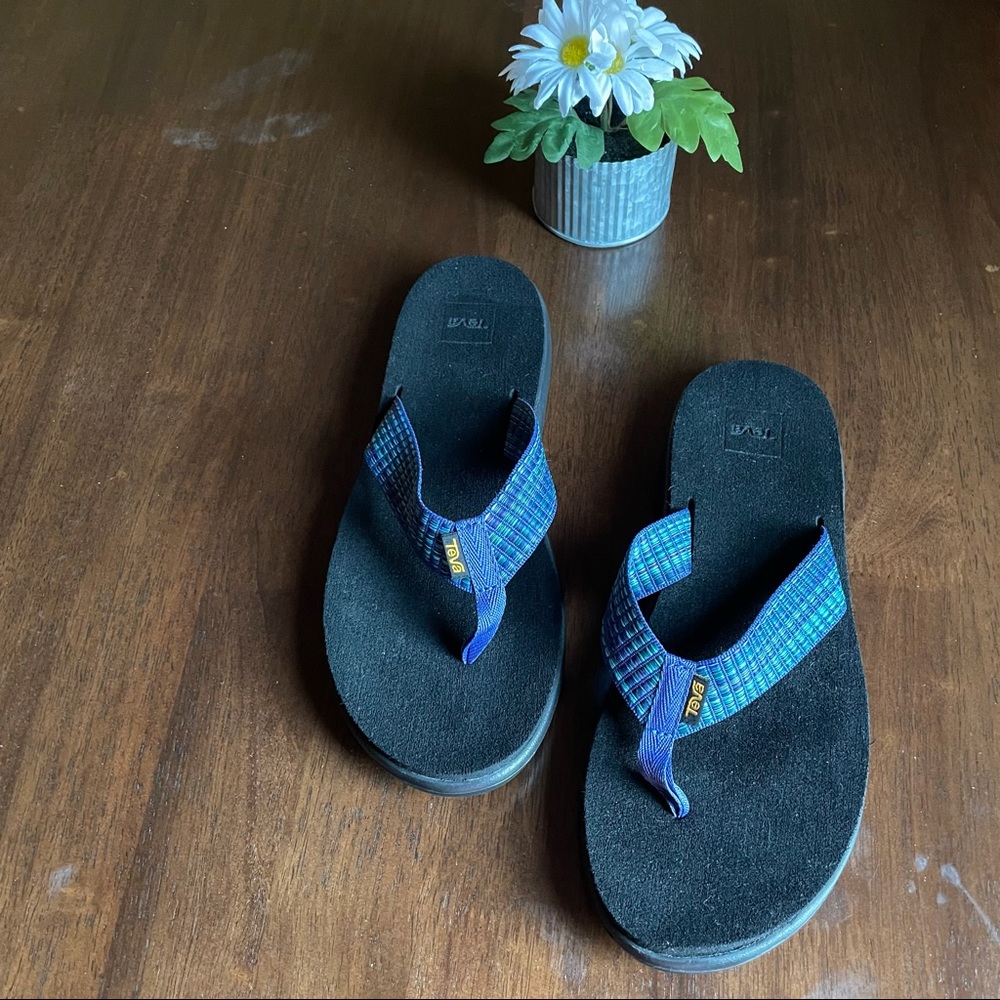 Teva Turquoise& Black Voya FLip Flop Sandals Size 10